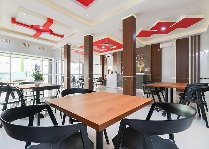 Reddoorz Plus At Grand Tara Homestay Palembang